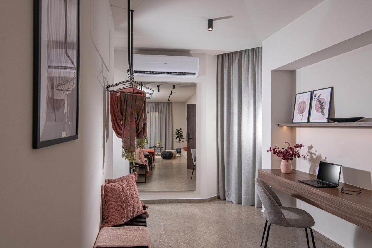 The Pink Penthouse Lägenhet Heraklion Exteriör bild