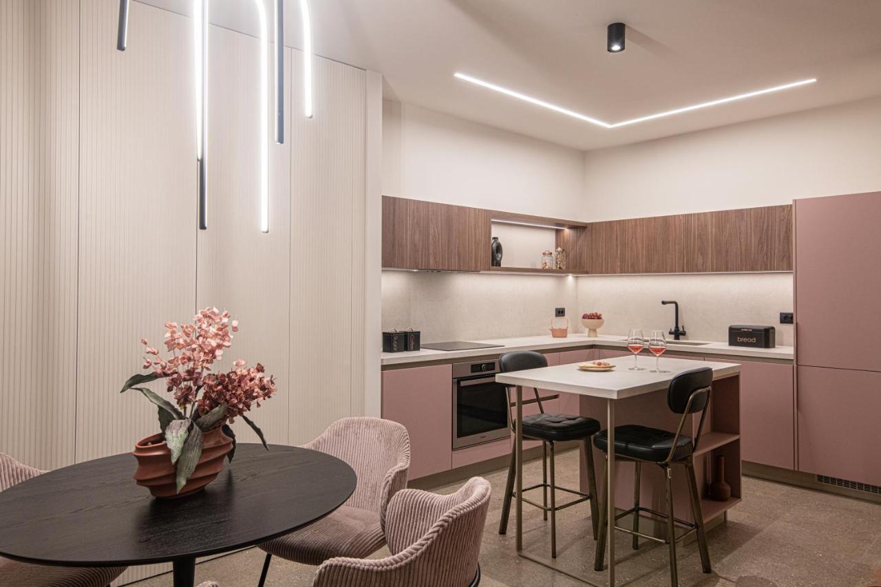 The Pink Penthouse Lägenhet Heraklion Exteriör bild